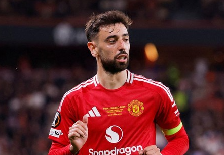 mu-pertimbangkan-lepas-fernandes-tahun-depan