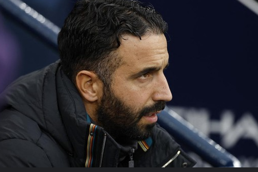 Alasan Para Fans MU Membenci Ruben Amorim