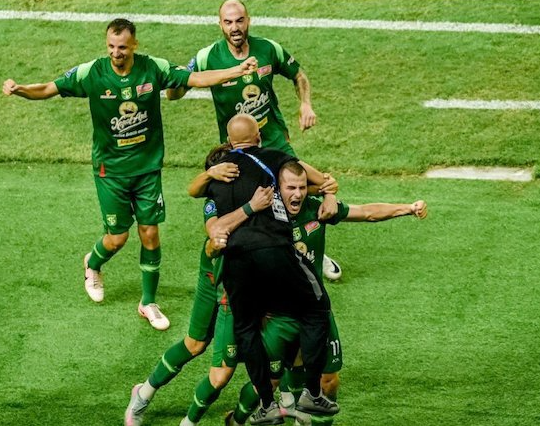keberuntungan-persik-kediri-lawan-persebaya-terlunta-lunta