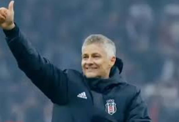 ole-gunnar-solskjaer-kritik-taktik-ruben-amorim