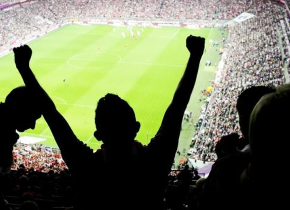 solidaritas-supporter-sepak-bola-saat-tim-terpuruk