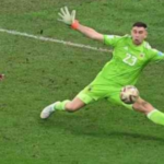 Kiper Sepakbola Terbaik dengan Aksi Penyelamatan Hebat